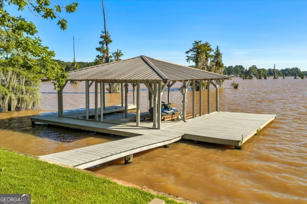 139 Entrekin RD W Cobb, GA 31735