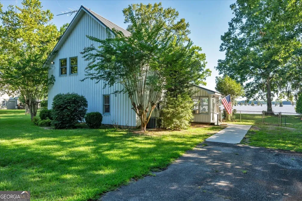 139 Entrekin RD W Cobb, GA 31735