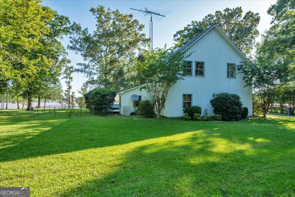 139 Entrekin RD W Cobb, GA 31735