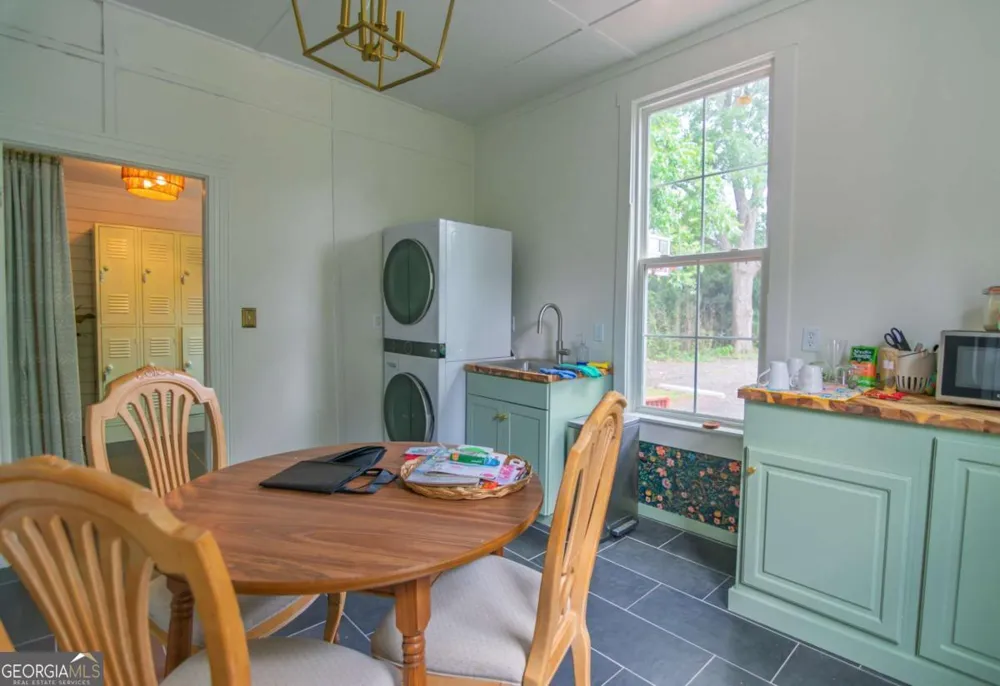 322 Fort LN Hamilton, GA 31811