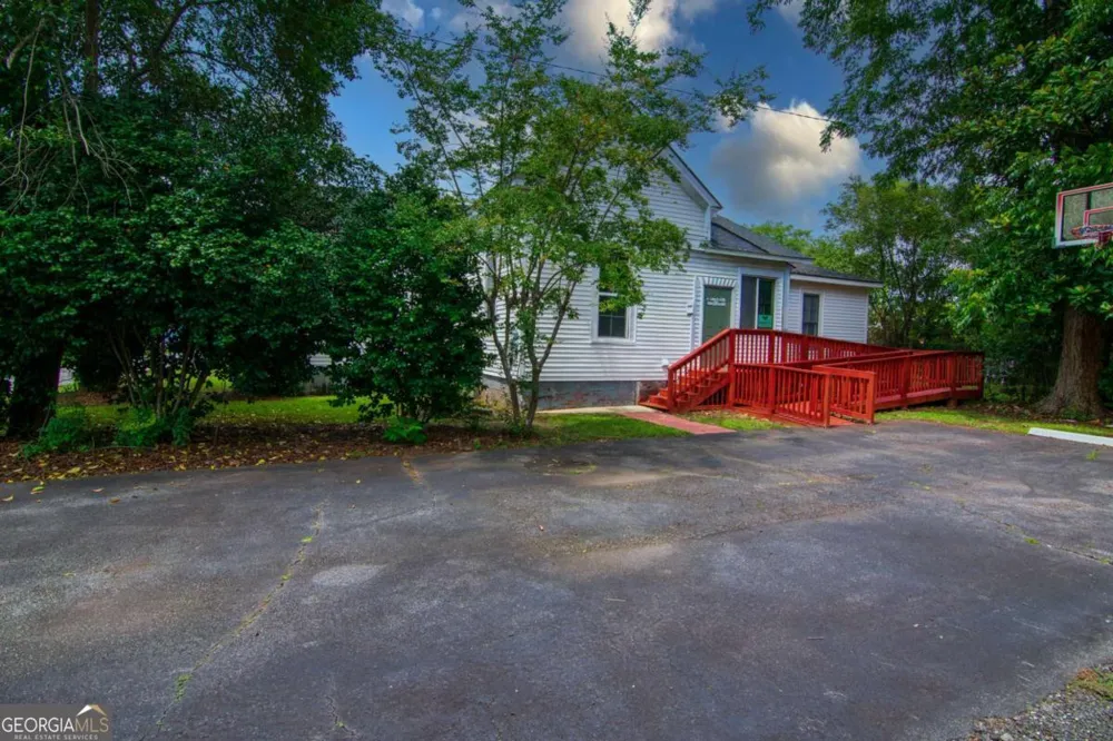 322 Fort LN Hamilton, GA 31811