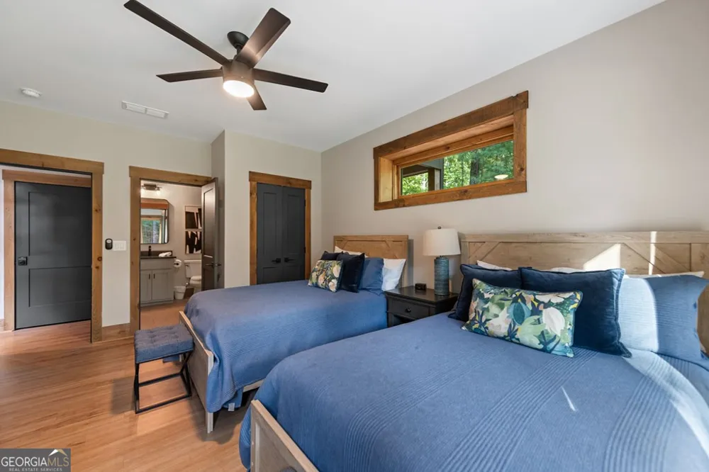 177 Creekside LNDG Ellijay, GA 30540