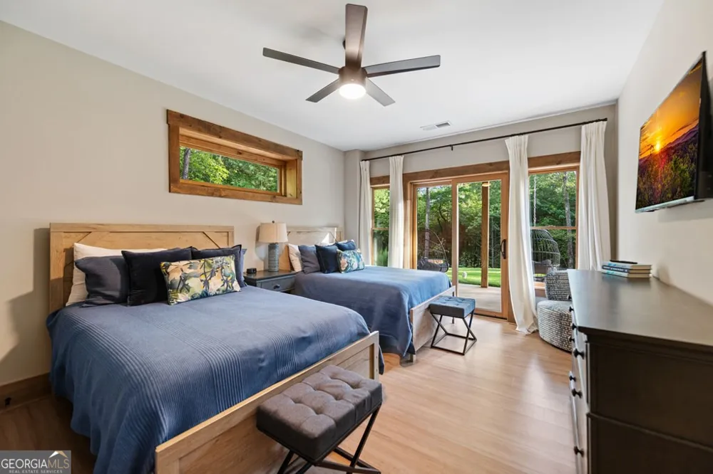 177 Creekside LNDG Ellijay, GA 30540