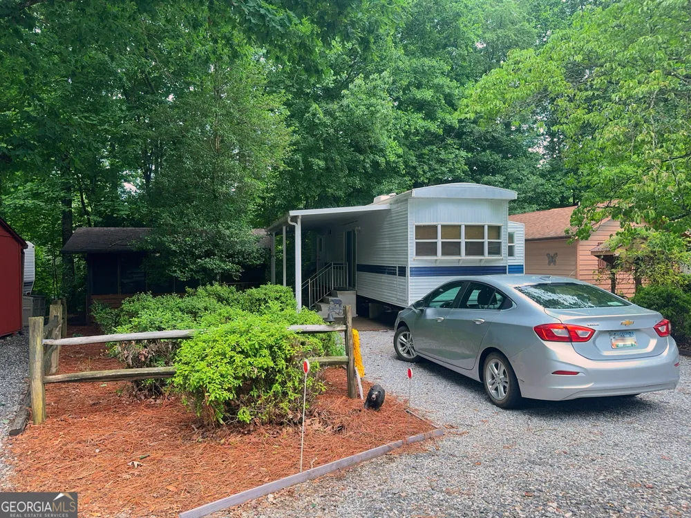 79 Maple Wood LN Cleveland, GA 30528