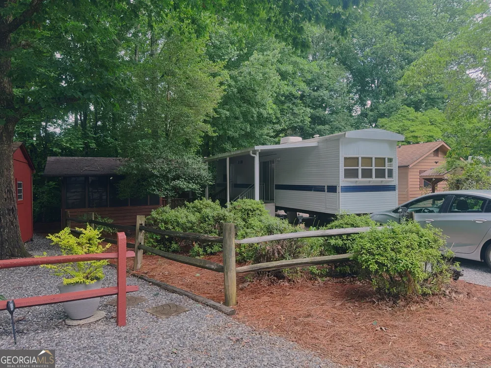79 Maple Wood LN Cleveland, GA 30528