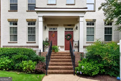 7690 Willoughby CT