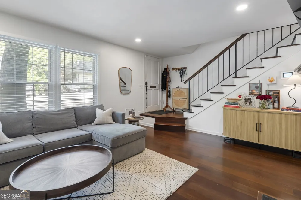 56 Cantey PL NW Atlanta, GA 30327