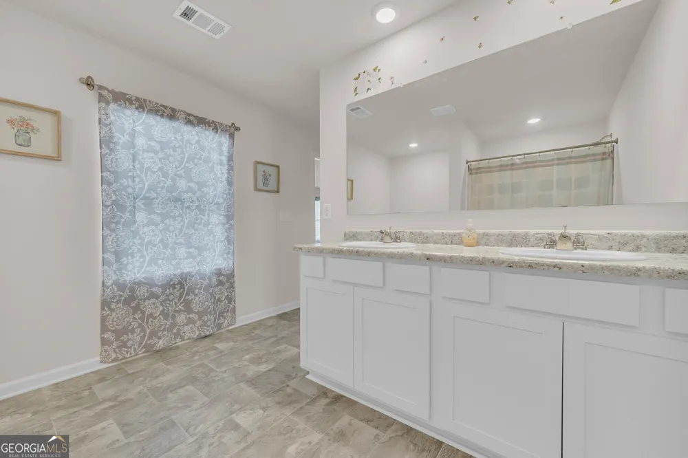 135 Starbuck PKWY Pendergrass, GA 30567