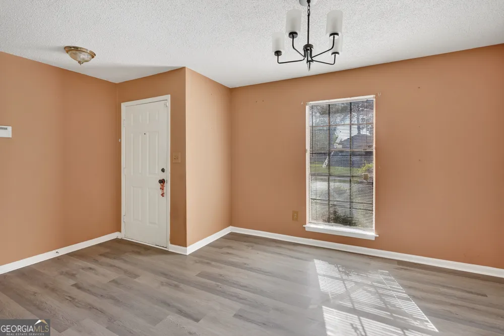 6 N Nicholson CIR Savannah, GA 31419