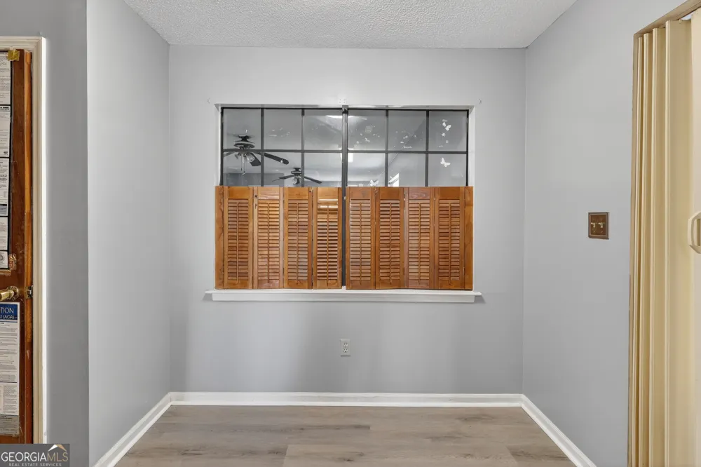 6 N Nicholson CIR Savannah, GA 31419