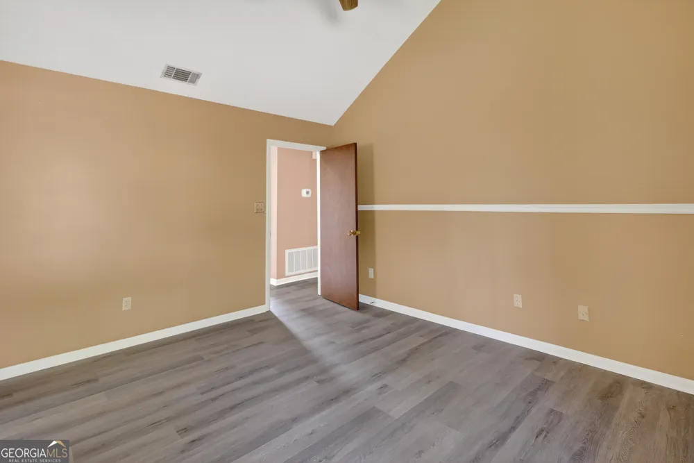 6 N Nicholson CIR Savannah, GA 31419