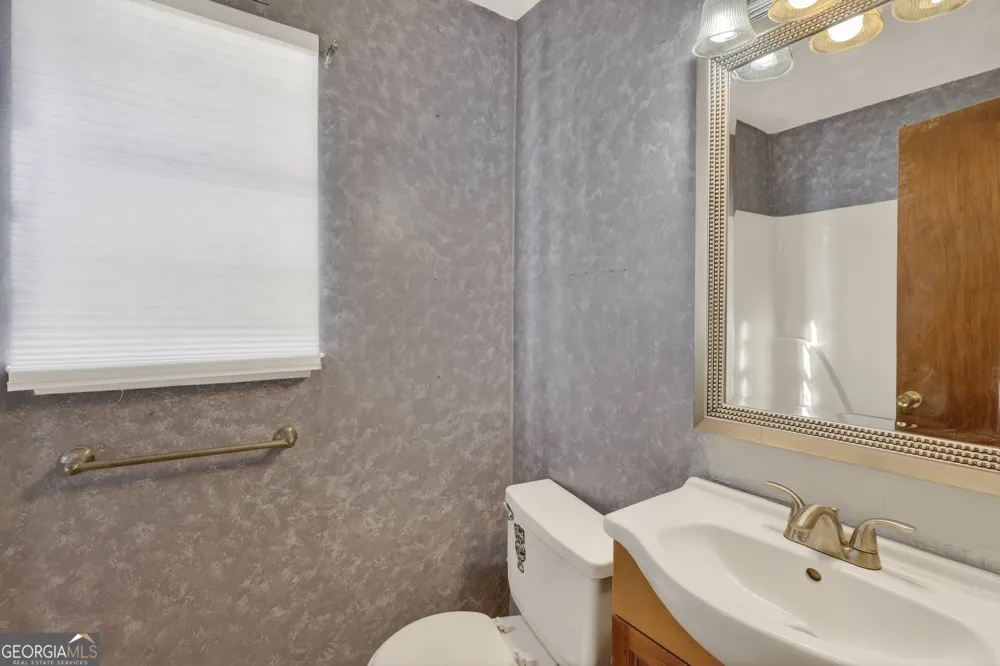 6 N Nicholson CIR Savannah, GA 31419