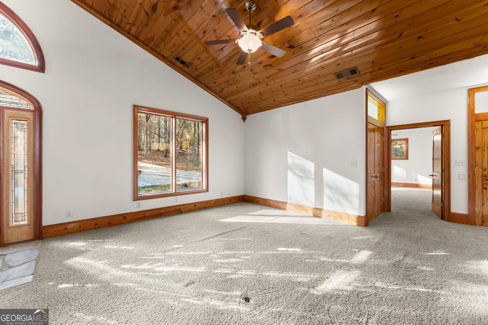 287 Spring Branch CIR Toccoa, GA 30577