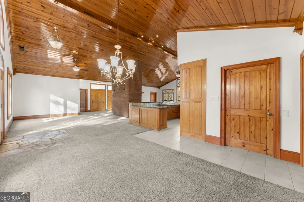 287 Spring Branch CIR Toccoa, GA 30577