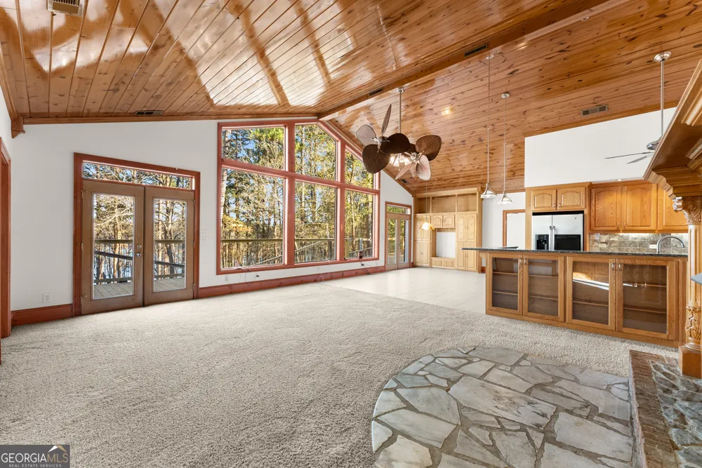 287 Spring Branch CIR Toccoa, GA 30577