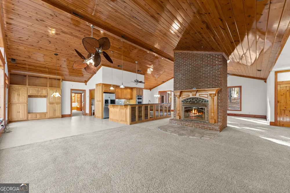 287 Spring Branch CIR Toccoa, GA 30577