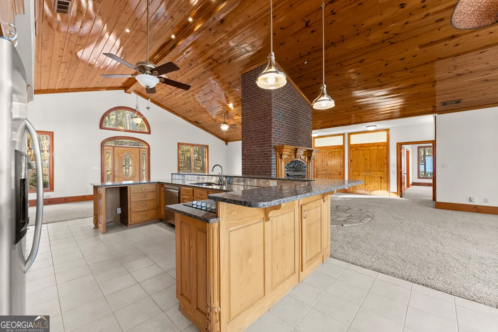 287 Spring Branch CIR Toccoa, GA 30577