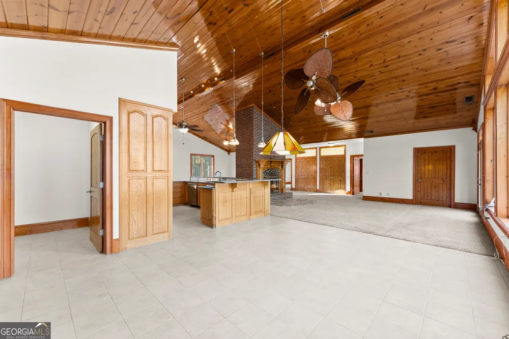 287 Spring Branch CIR Toccoa, GA 30577