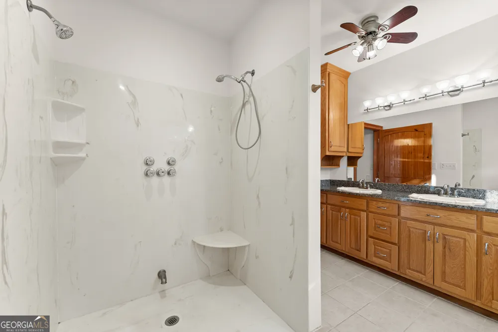 287 Spring Branch CIR Toccoa, GA 30577