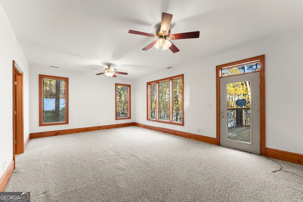 287 Spring Branch CIR Toccoa, GA 30577