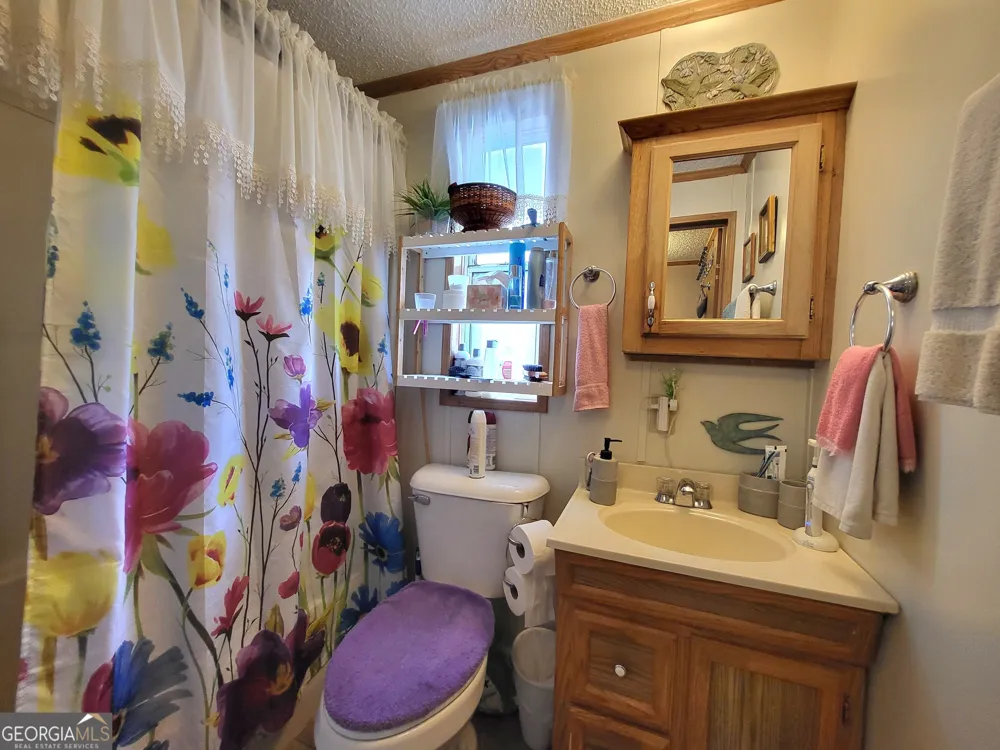 197 Whispering Pines BLVD Georgetown, GA 39854