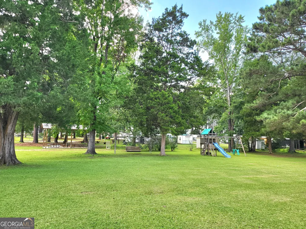 197 Whispering Pines BLVD Georgetown, GA 39854