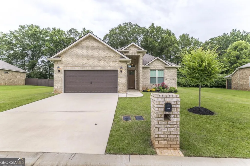 504 Clifton RD Perry, GA 31069