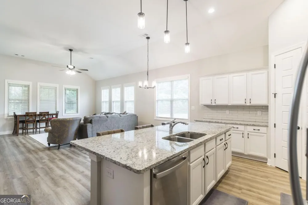 504 Clifton RD Perry, GA 31069