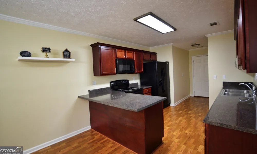 105 Redwood DR LaGrange, GA 30240