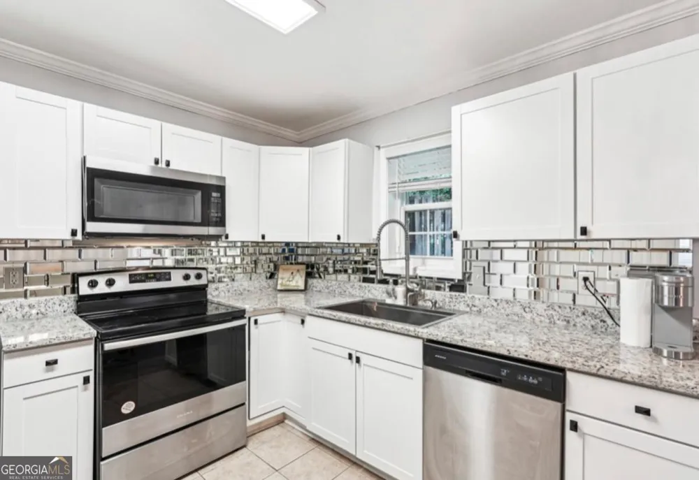 204 Summer PL Norcross, GA 30071