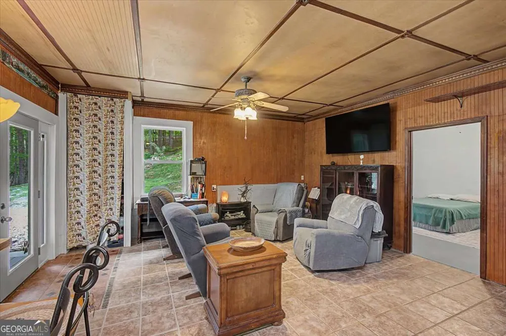 1002 Raccoon RDG NE Ranger, GA 30734