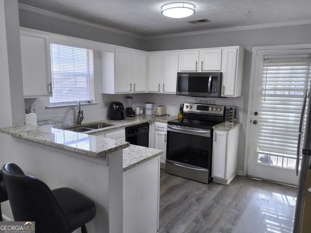 5980 Sherwood TRCE Lithonia, GA 30038