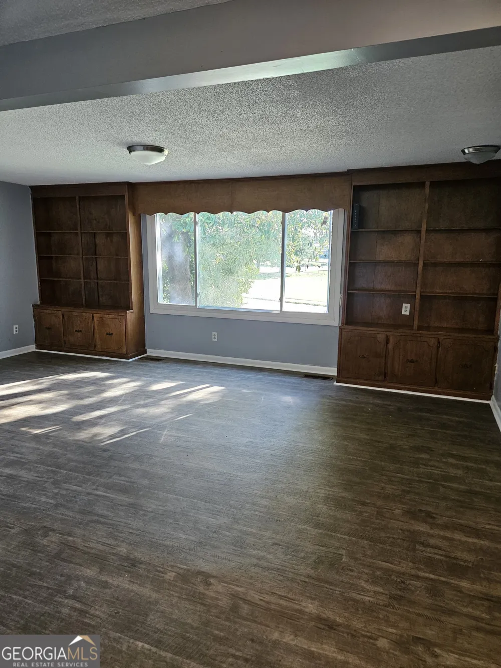 101 Halcyondale RD Sylvania, GA 30467