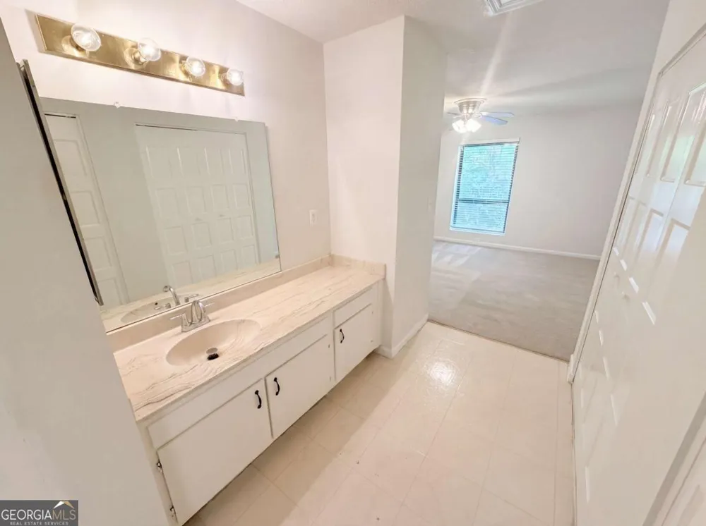 6202 Overlook RD Peachtree Corners, GA 30092