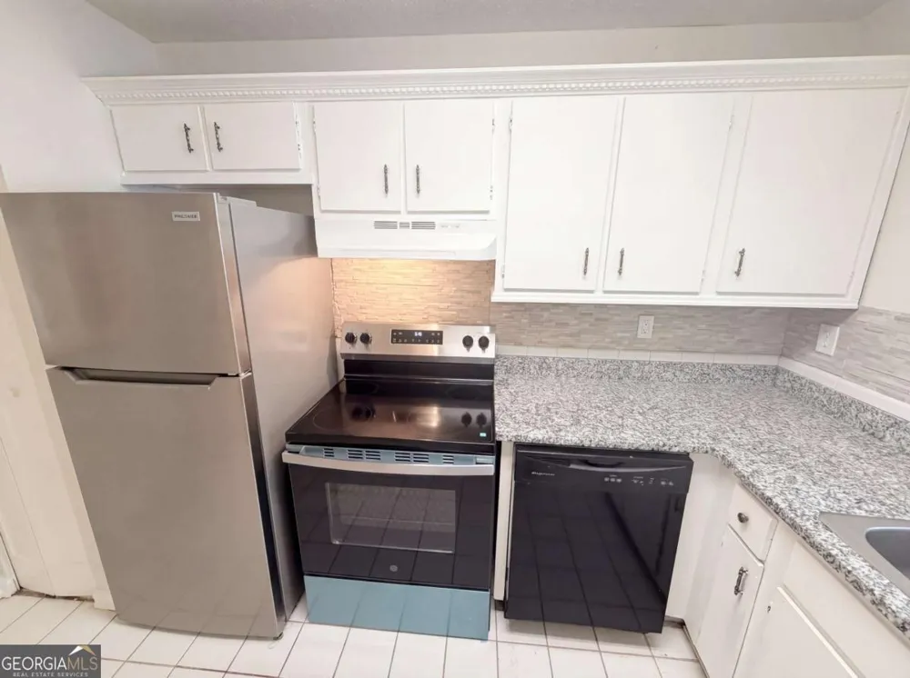 6202 Overlook RD Peachtree Corners, GA 30092