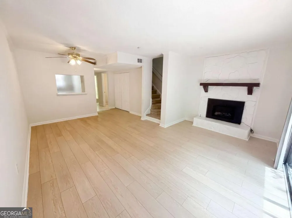 6202 Overlook RD Peachtree Corners, GA 30092