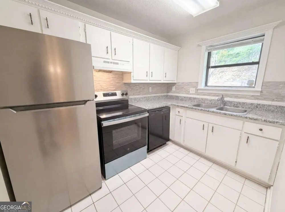 6202 Overlook RD Peachtree Corners, GA 30092