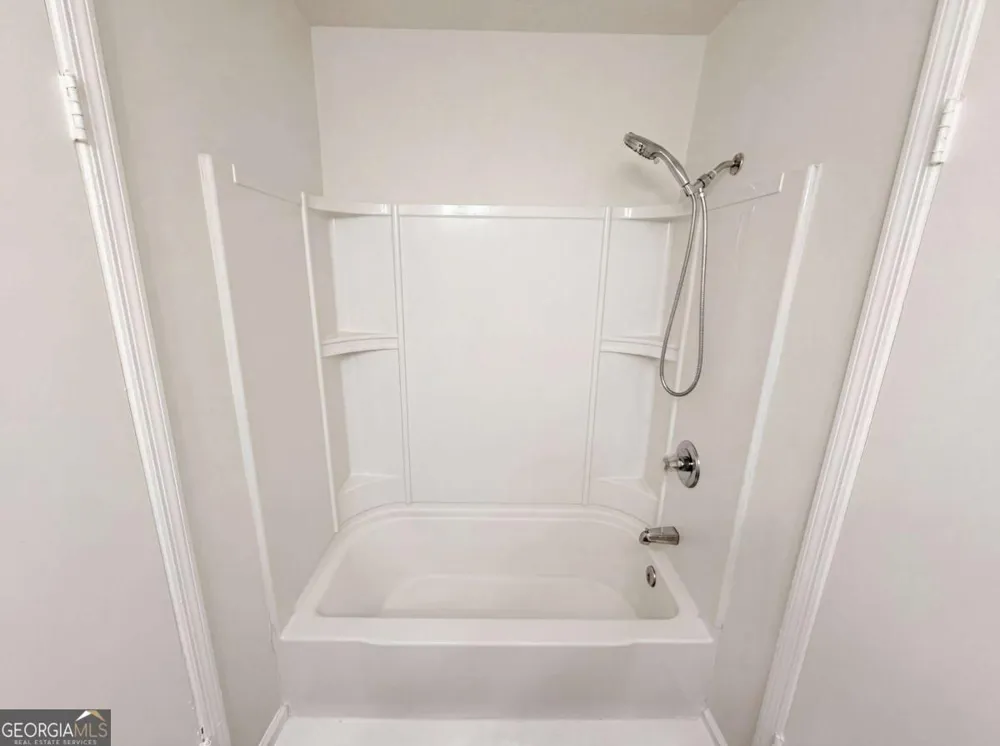 6202 Overlook RD Peachtree Corners, GA 30092