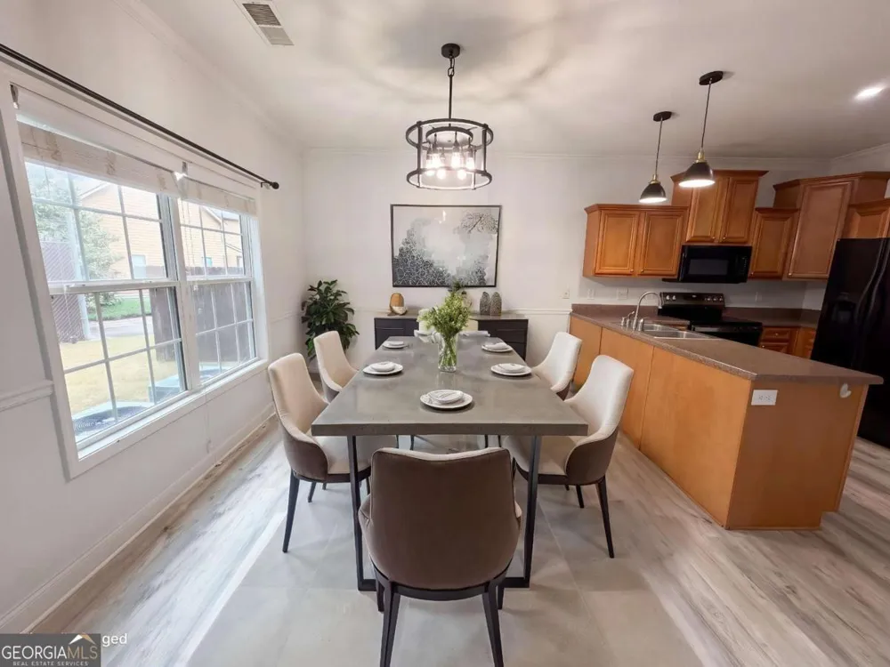2559 Oakleaf RDG Lithonia, GA 30058