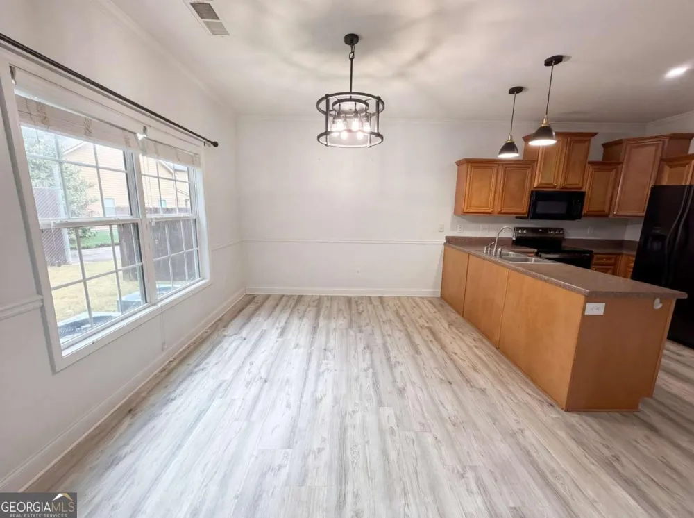 2559 Oakleaf RDG Lithonia, GA 30058