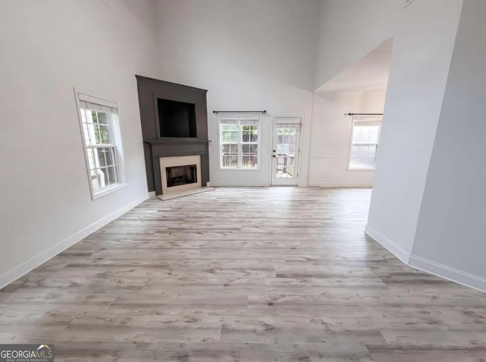 2559 Oakleaf RDG Lithonia, GA 30058