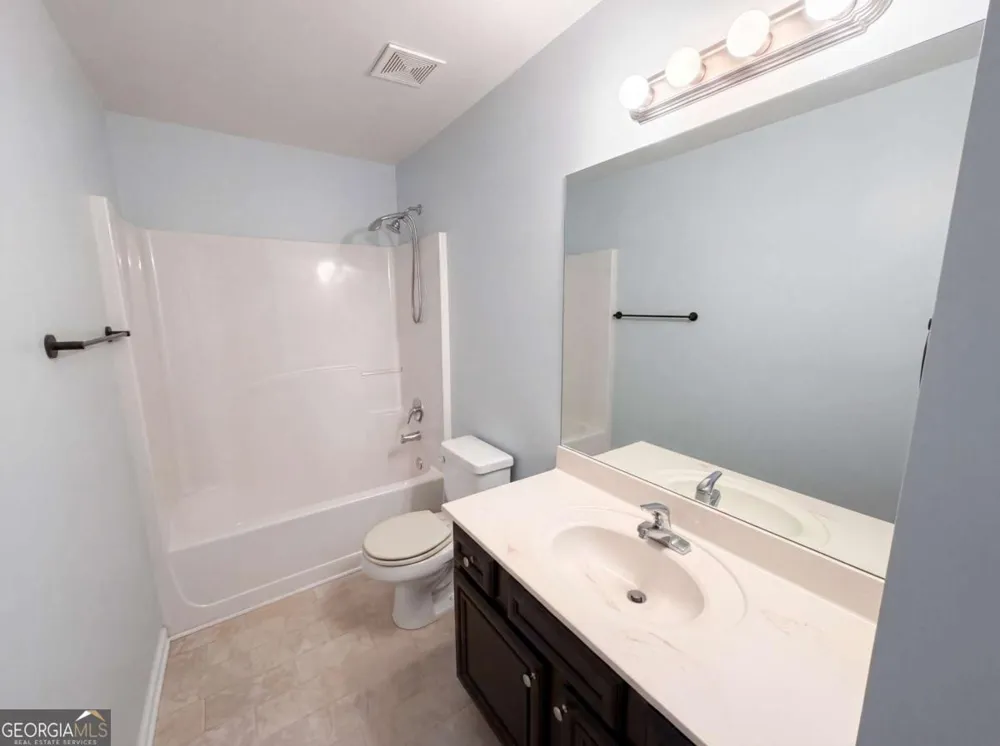 2559 Oakleaf RDG Lithonia, GA 30058