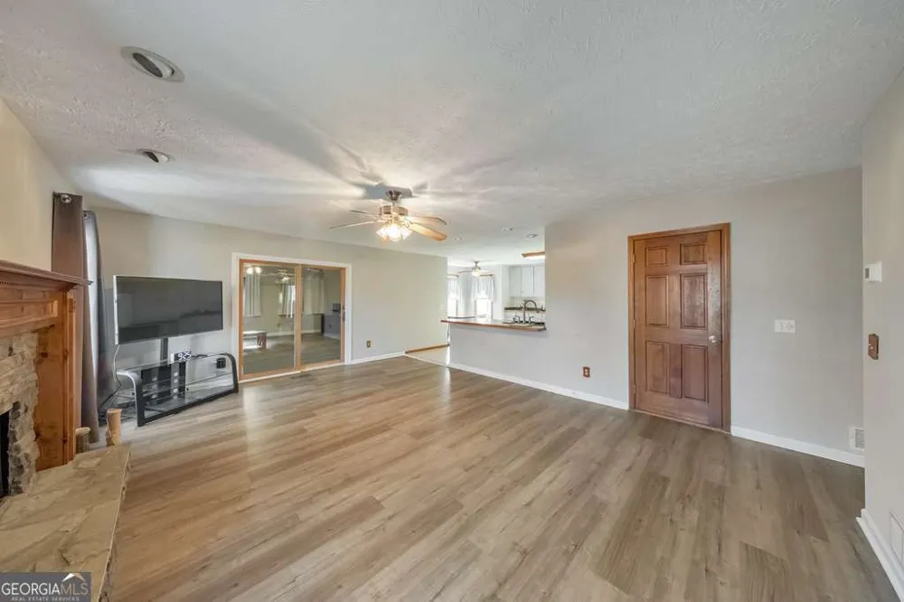 663 Hiram WAY Hiram, GA 30141
