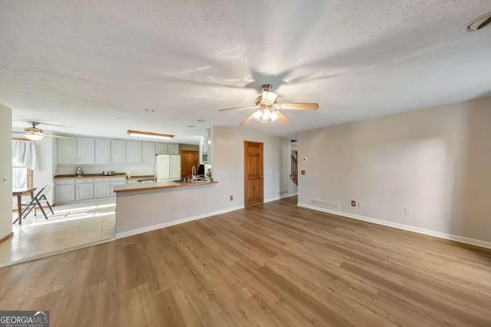 663 Hiram WAY Hiram, GA 30141