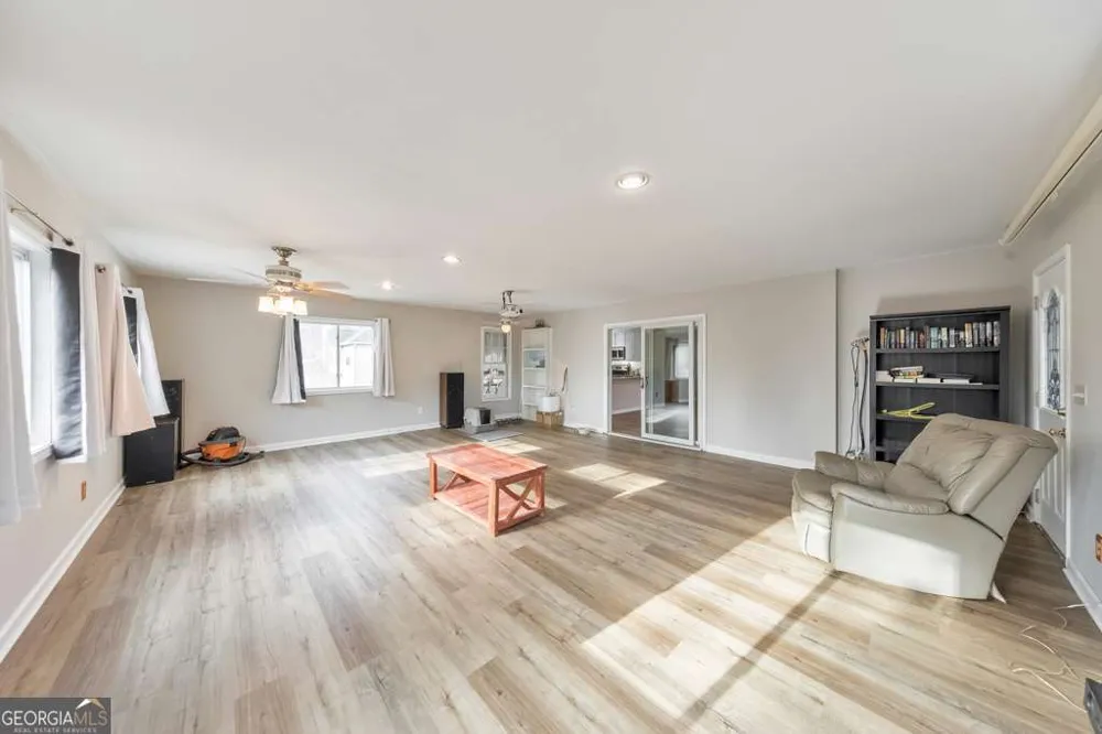 663 Hiram WAY Hiram, GA 30141