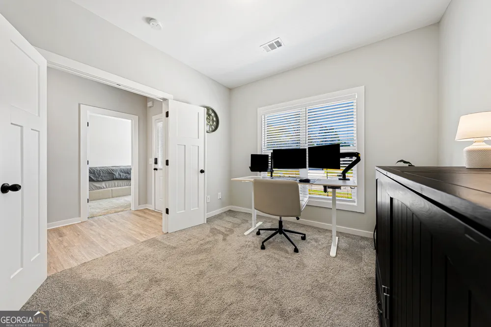 142 Fairview STA Hartwell, GA 30643
