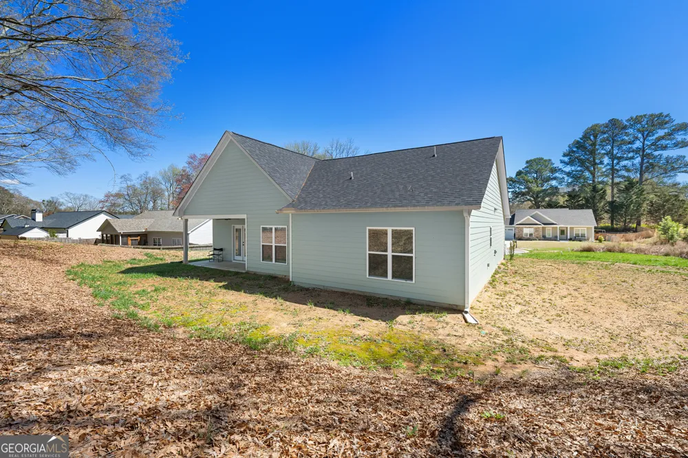 142 Fairview STA Hartwell, GA 30643