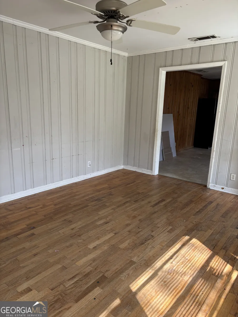 309 Crest DR Calhoun, GA 30701