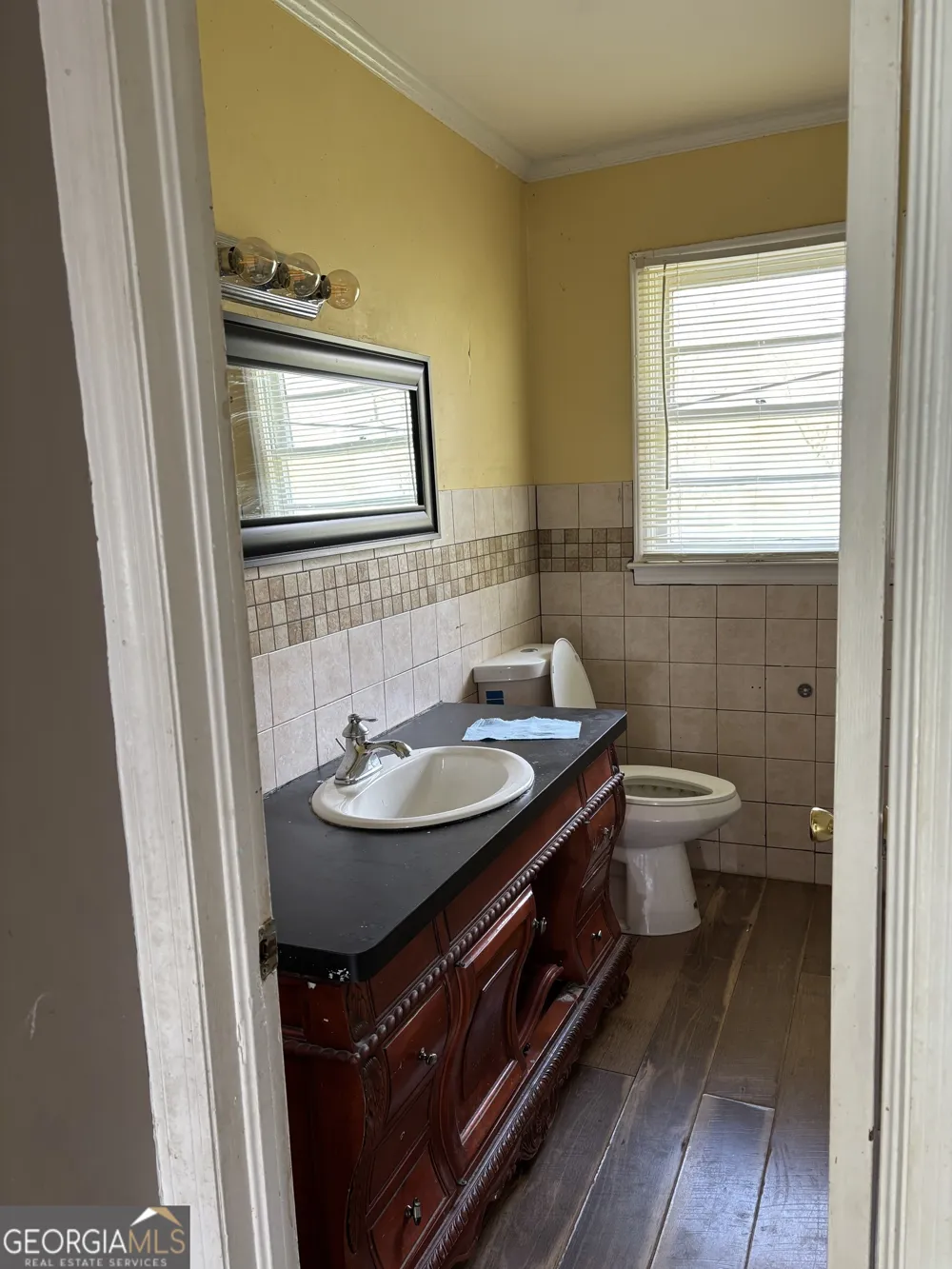 309 Crest DR Calhoun, GA 30701