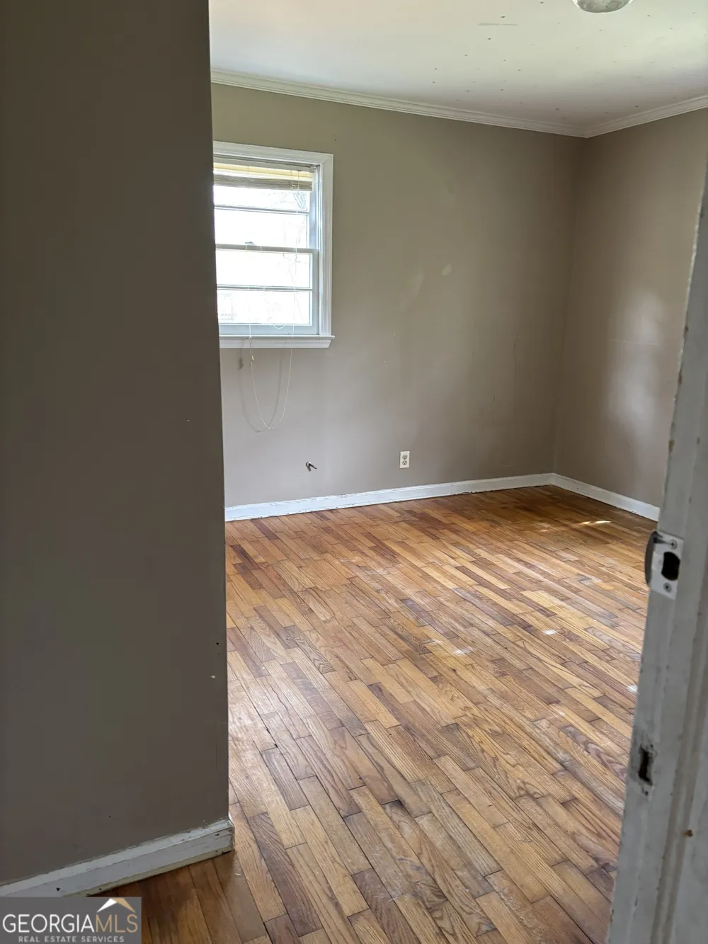 309 Crest DR Calhoun, GA 30701